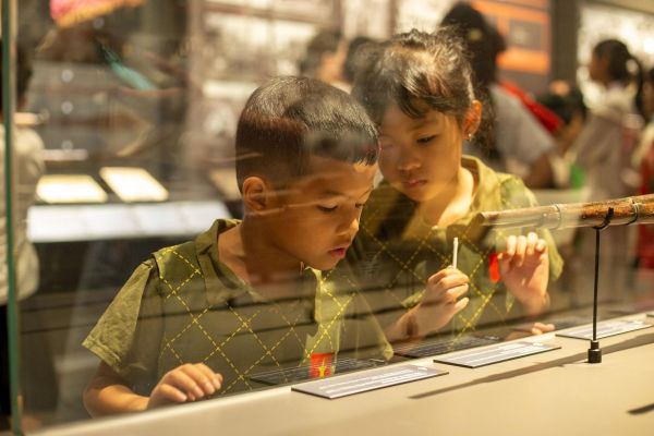 Astuces incontournables pour orchestrer une expérience éducative inoubliable au musée avec votre classe