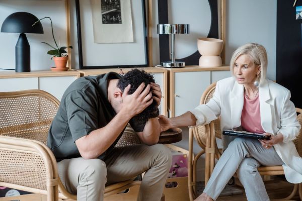 Impact Psychologique du Chômage : Les Répercussions sur le Bien-Être Mental